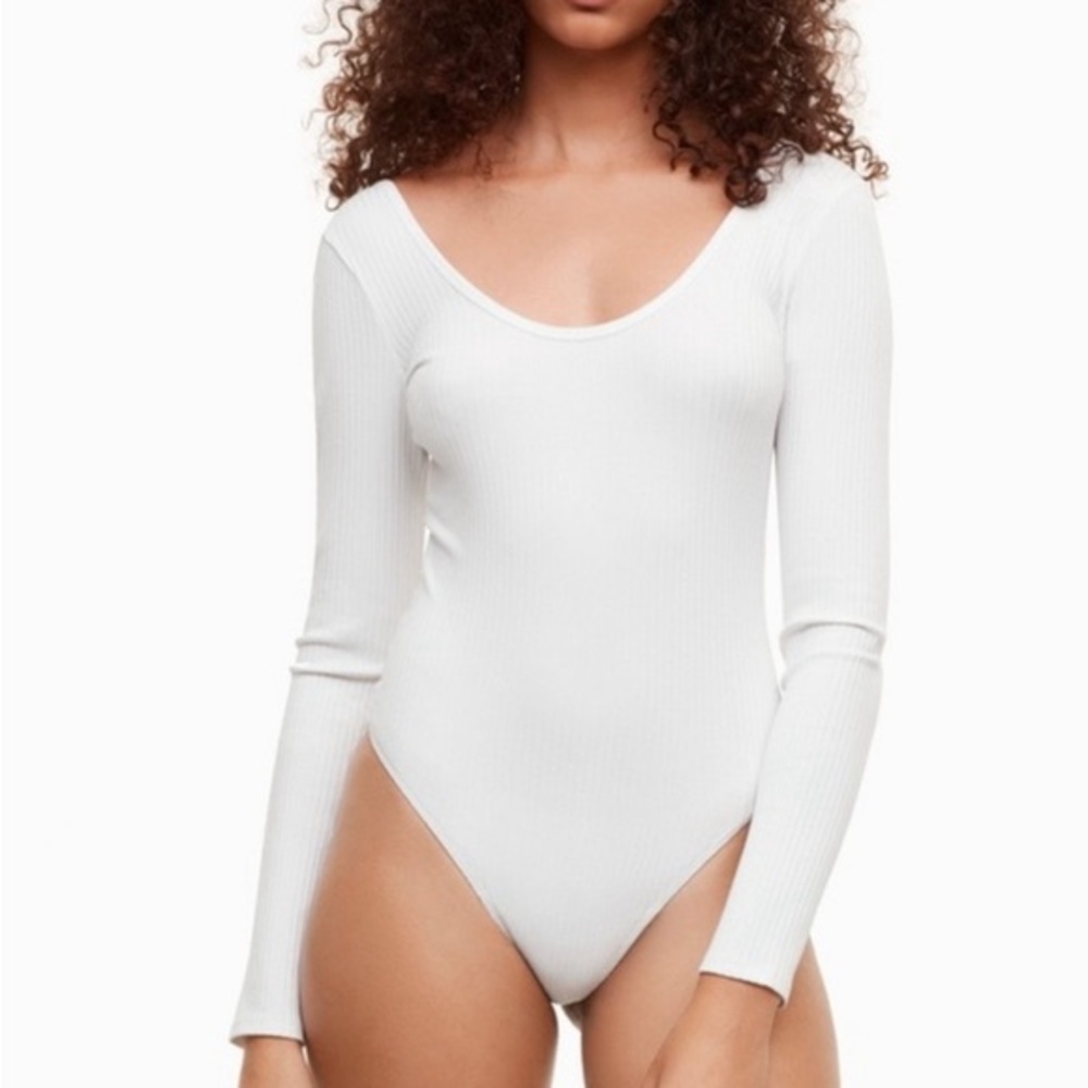 Aritzia Wilfred Free Leila White Ribbed Long Sleeve Bodysuit